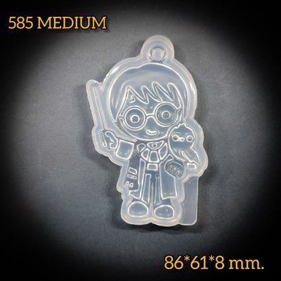585